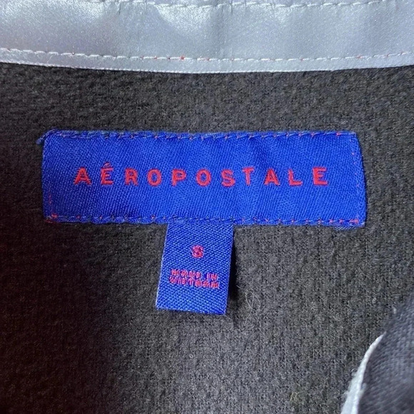 Aeropostale Jacket Zip Small Quarter Two-Tone Red Black Reflective Activewear - Picture 5 of 8